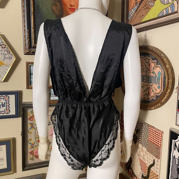 80s Vintage Lily Of France Black Nylon Deep V Teddy Jumper with Lace Trim Size M - Picture 3 of 7